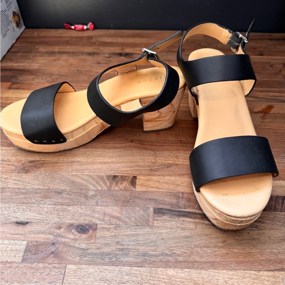 Nisolo Black Leather Footwear - Picture 2 of 5